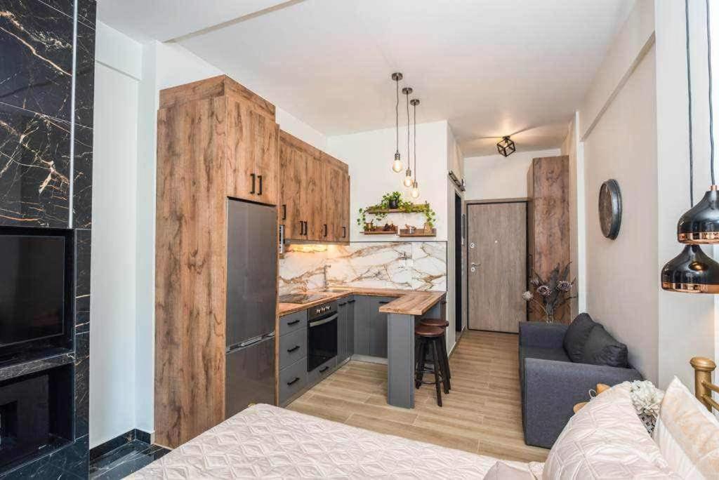 Condo Next To Metro St Athens! Bagian luar foto