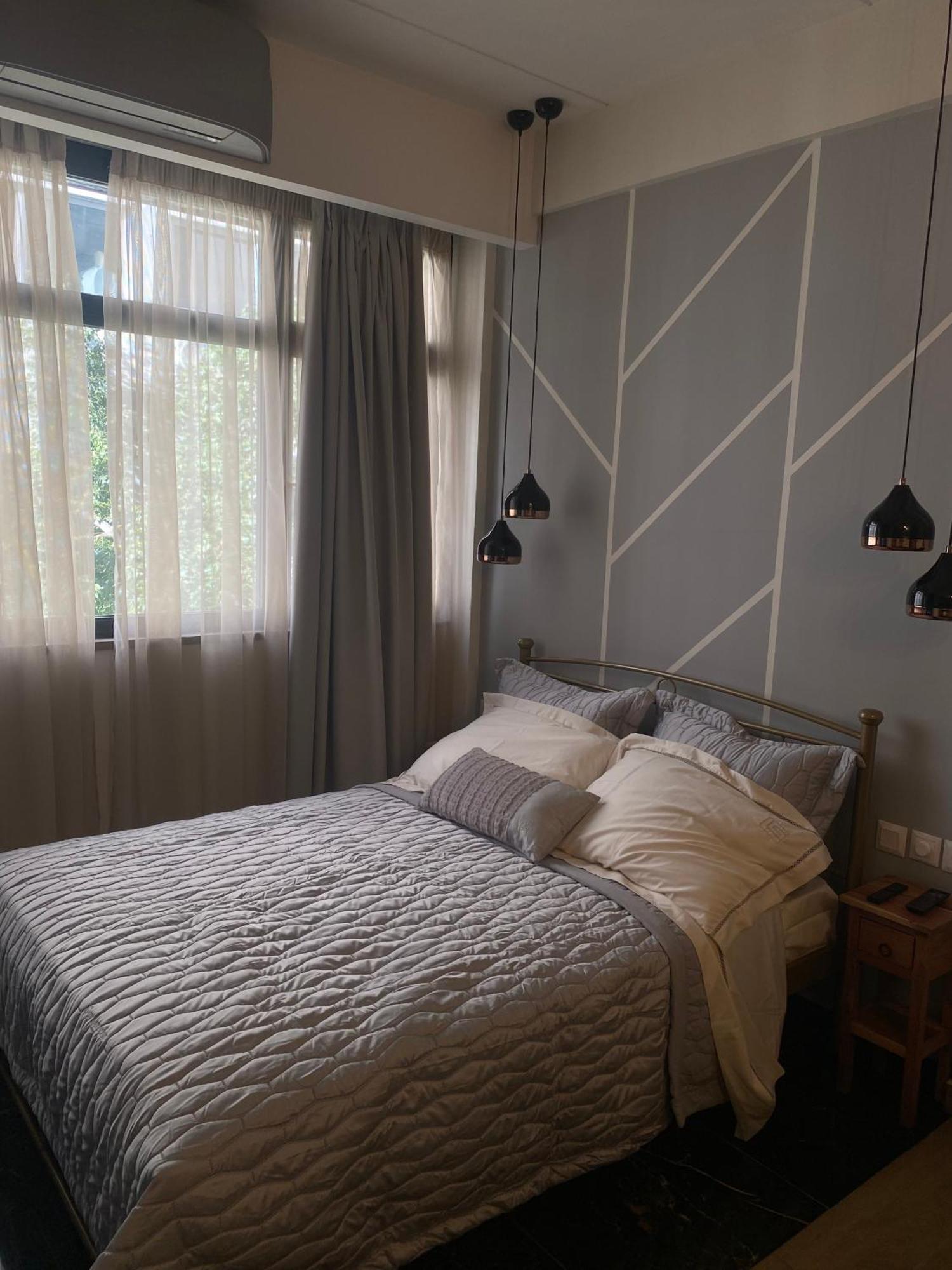 Condo Next To Metro St Athens! Bagian luar foto